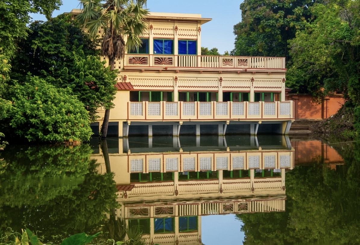 Reflections at the heritage estate